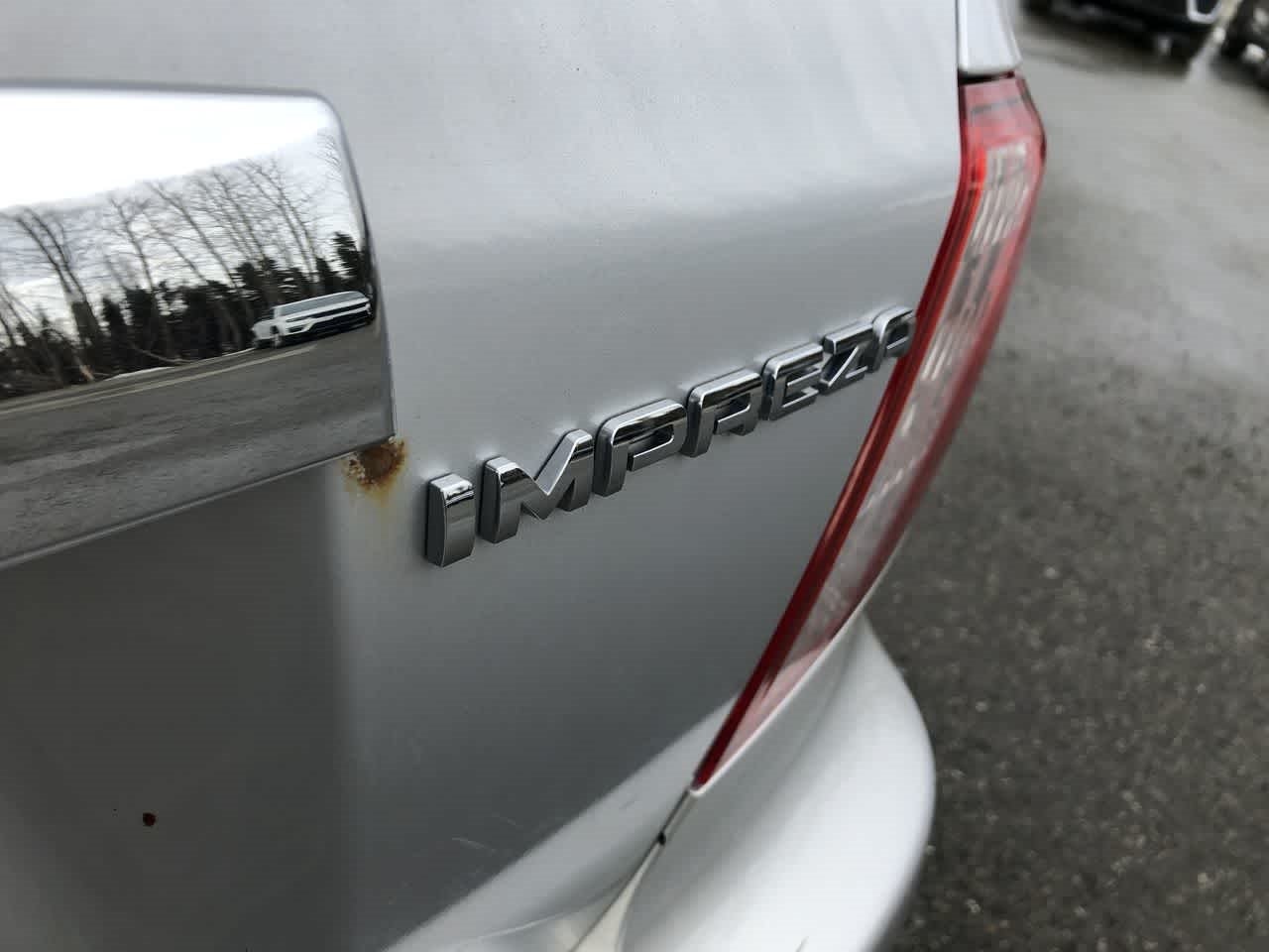 2011 Subaru Impreza 2.5i Premium